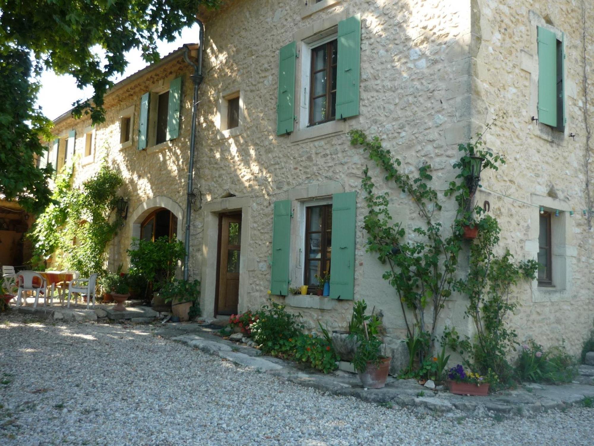 Le Val Leron Bed and Breakfast Valaurie Exteriör bild