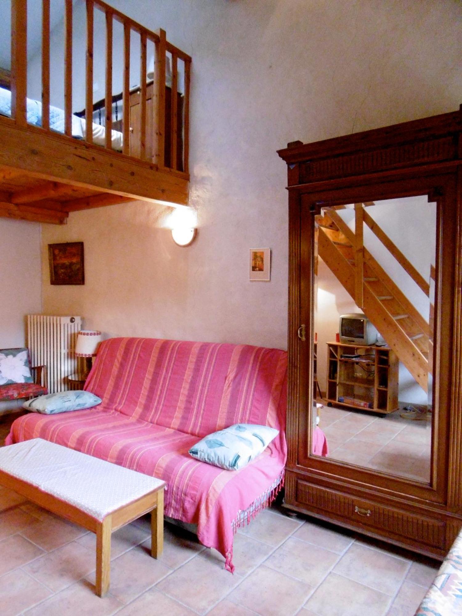 Le Val Leron Bed and Breakfast Valaurie Rum bild
