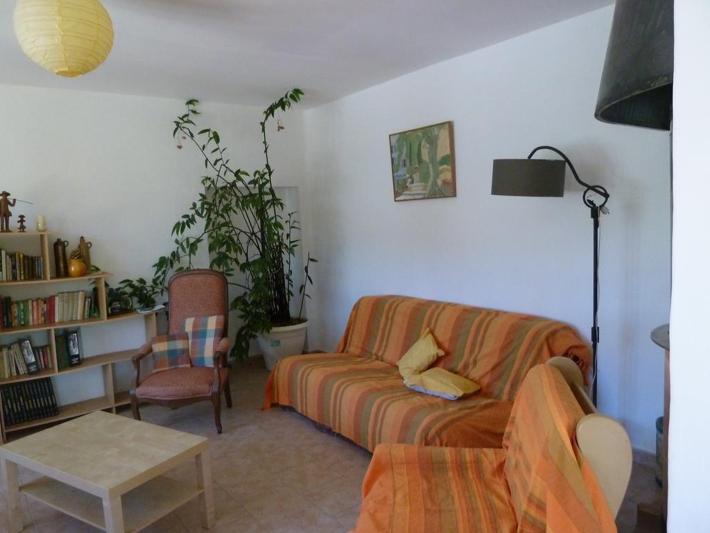 Le Val Leron Bed and Breakfast Valaurie Exteriör bild